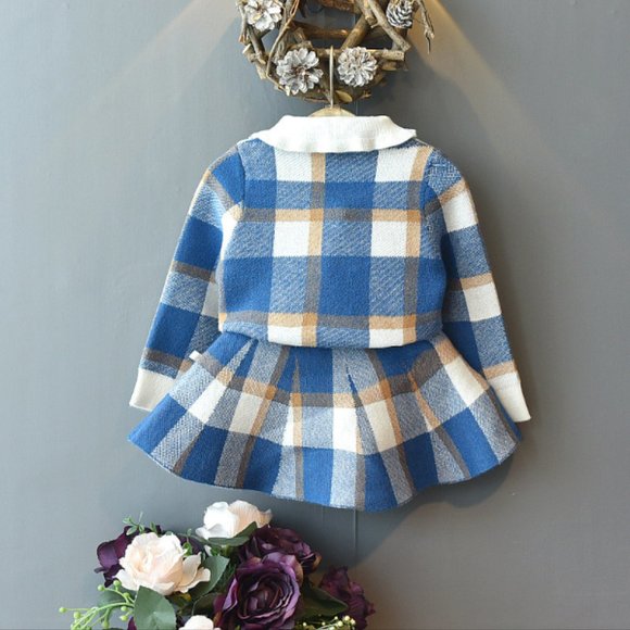 🍒 Plaid Knit Sweater & Skirt Outfit - Picture 2 of 6